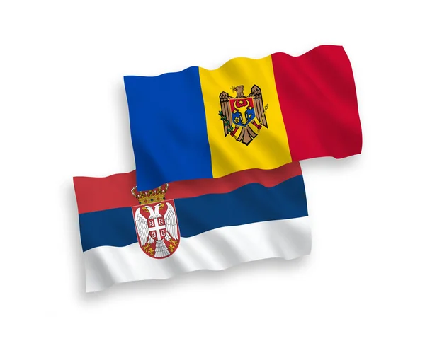 摩尔多瓦和塞尔维亚在白色背景下相互隔离的国家病媒织物波浪旗 1比2的比例 — 图库矢量图片