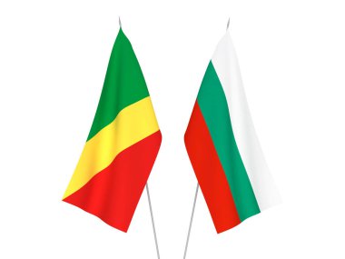 Beyaz arka planda Bulgaristan ve Kongo Cumhuriyeti 'nin ulusal kumaş bayrakları izole edildi. 3d resimleme.