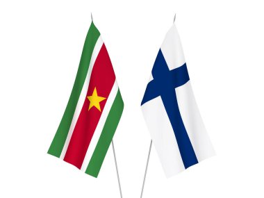 Surinam ve Finlandiya 'nın ulusal kumaş bayrakları beyaz arka planda izole edilmiştir. 3d resimleme.