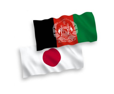 Japonya ve Afganistan İslam Cumhuriyeti 'nin ulusal taşıyıcı kumaş bayrakları beyaz arka planda izole edildi. 1 'e 2 oranında.