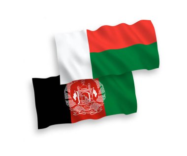 Afganistan İslam Cumhuriyeti ve Madagaskar 'ın bayrakları beyaz arka planda