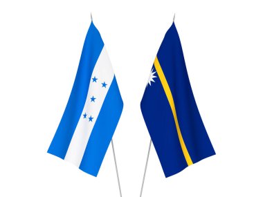 Beyaz arka planda Honduras ve Nauru Cumhuriyeti 'nin ulusal kumaş bayrakları izole edildi. 3d resimleme.