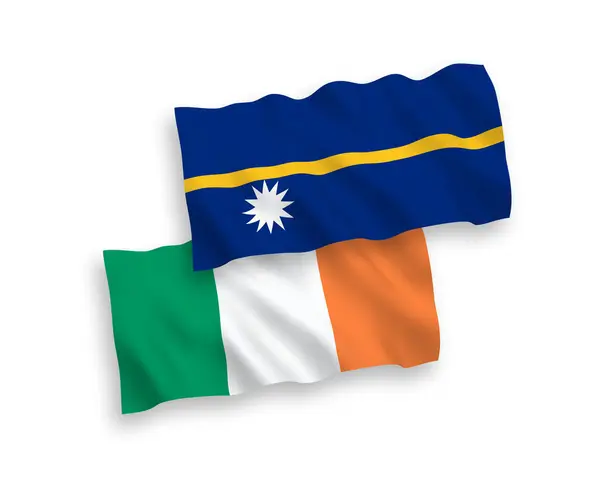 爱尔兰和瑙鲁共和国的国家病媒织物波条旗在白色背景下隔离 1比2的比例 — 图库矢量图片