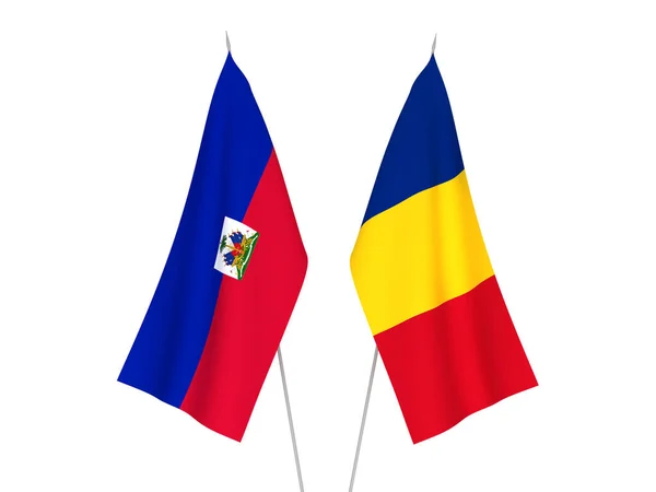 Nationale Stoffen Vlaggen Van Roemenië Republiek Haïti Geïsoleerd Witte Achtergrond — Stockfoto