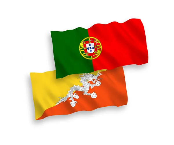 Vlajky Portugalska a království Bhútán na bílém pozadí — Stockový vektor
