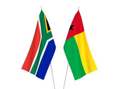 Beyaz arka planda Güney Afrika Cumhuriyeti ve Gine Bissau Cumhuriyeti 'nin ulusal kumaş bayrakları izole edildi. 3d resimleme.