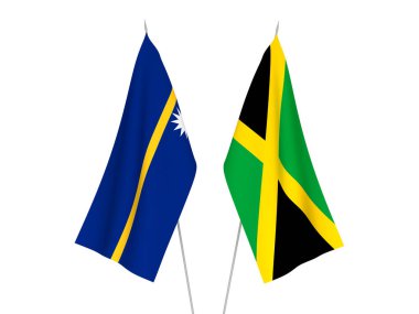 Beyaz arka planda Jamaika ve Nauru Cumhuriyeti 'nin ulusal kumaş bayrakları izole edildi. 3d resimleme.