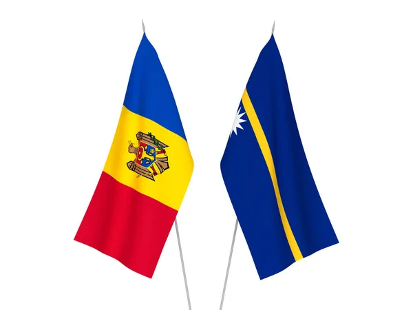 Narodowe Flagi Tkanin Republiki Nauru Mołdawii Izolowane Białym Tle Ilustracja — Zdjęcie stockowe