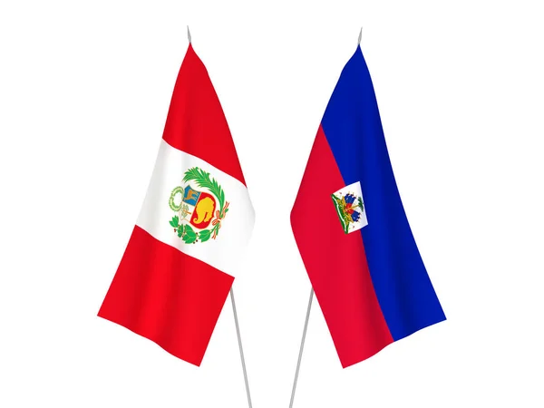 Nationale Stoffen Vlaggen Van Peru Republiek Haïti Geïsoleerd Witte Achtergrond — Stockfoto