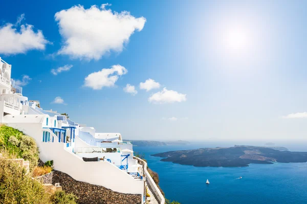 Architettura bianca sull'isola di Santorini, Grecia. — Foto Stock