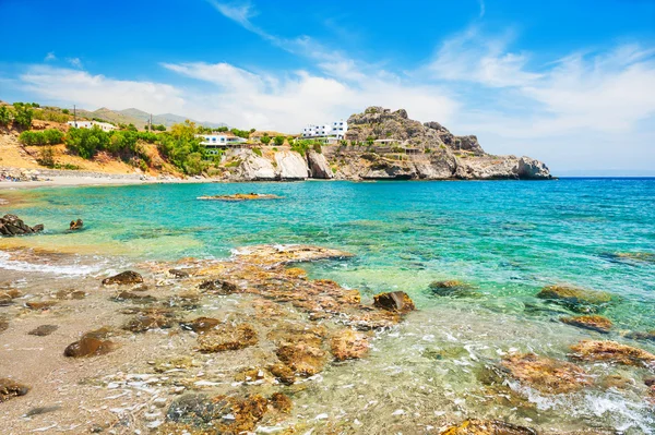 Hermosa playa con agua turquesa clara — Foto de Stock