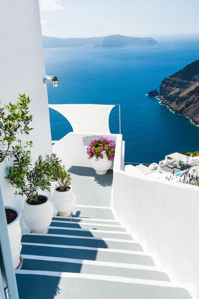 Architettura bianca sull'isola di Santorini, Grecia — Foto Stock