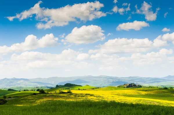 Hermoso paisaje de Toscana, Italia — Foto de Stock