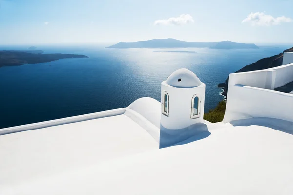 Architettura bianca sull'isola di Santorini, Grecia. — Foto Stock