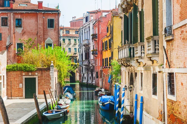 Hermoso Canal Con Arquitectura Medieval Antigua Venecia Italia Famoso Destino — Foto de Stock