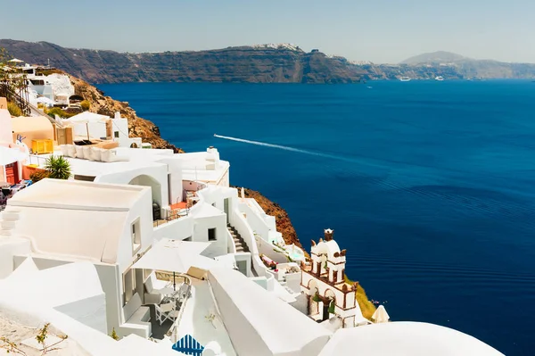 Santorini Adası Yunanistan Beyaz Mimari Yaz Manzarası Deniz Manzarası Meşhur — Stok fotoğraf