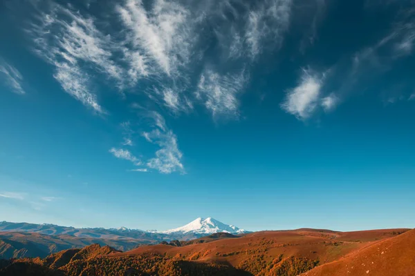 Vista Monte Elbrus Nascer Sol Vale Gil Norte Cáucaso Rússia — Fotografia de Stock