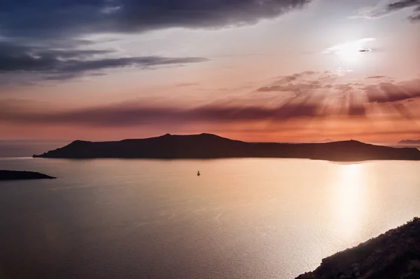 Beautiful sunset on Santorini island, Greece — Stock Photo, Image