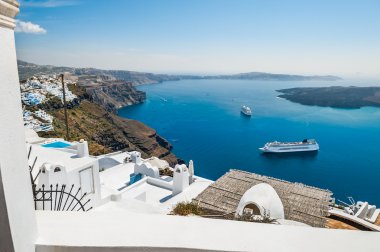 Yunanistan 'ın Santorini adasında beyaz mimari