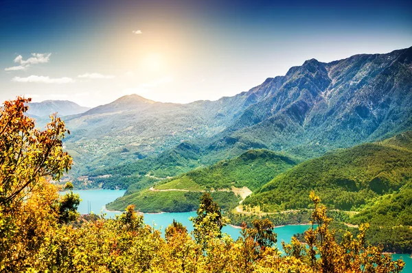 Dağların güzel manzarası