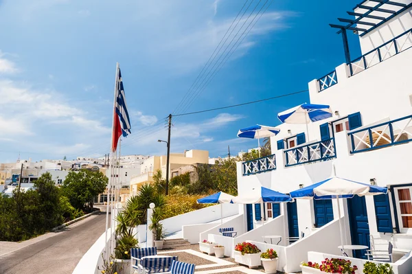 Bílá architektura na ostrově Santorini, Řecko — Stock fotografie