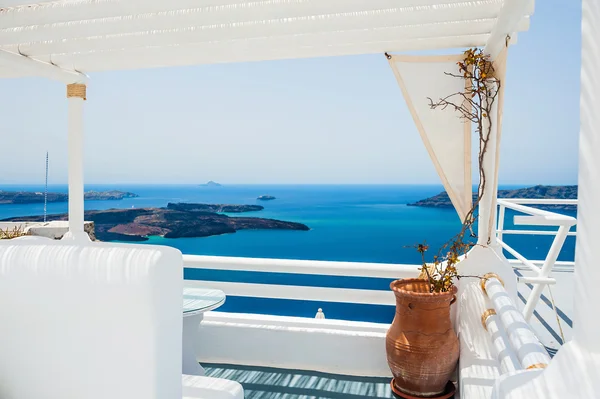 ギリシャサントリーニ島の白い建築 — ストック写真