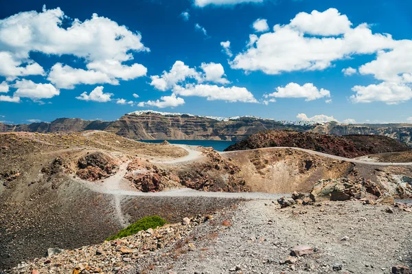 Volcán cerca de la isla de Santorini —  Fotos de Stock