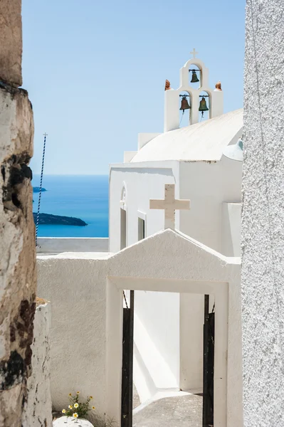 La vecchia Chiesa nella città di Fira — Foto Stock