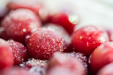 Dondurulmuş vişne çilek