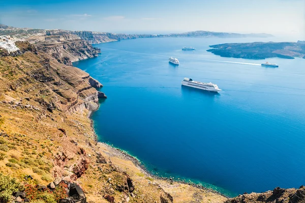 Yunan Adaları yakınındaki yolcu gemilerine — Stok fotoğraf