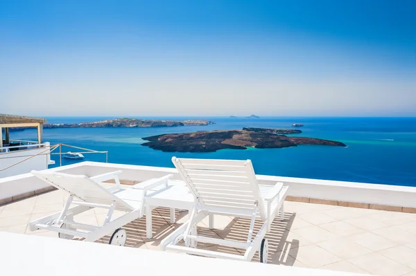 Sunbeds on the terrace of a luxury hotel — Stock Photo, Image