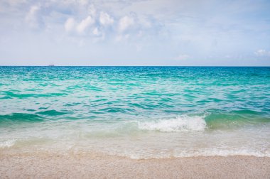 Güzel sahil ve tropikal deniz