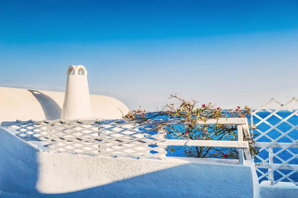 Biała architektura na wyspie Santorini, Grecja — Zdjęcie stockowe