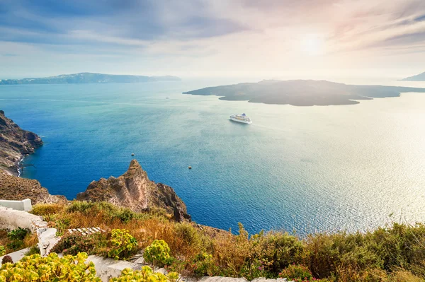 Vacker utsikt över havet och öarna. — Stockfoto