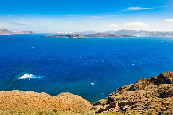Вид на синее море и острова — стоковое фото