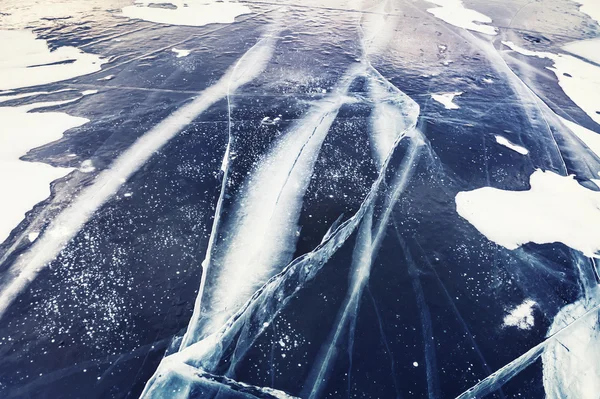 Repedt jég a lake — Stock Fotó
