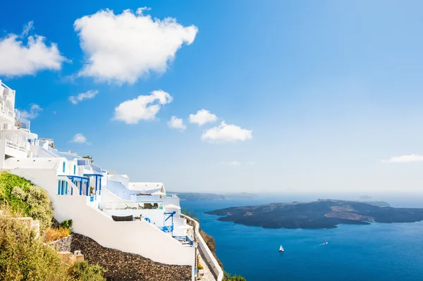 Architettura bianca sull'isola di Santorini, Grecia. — Foto Stock