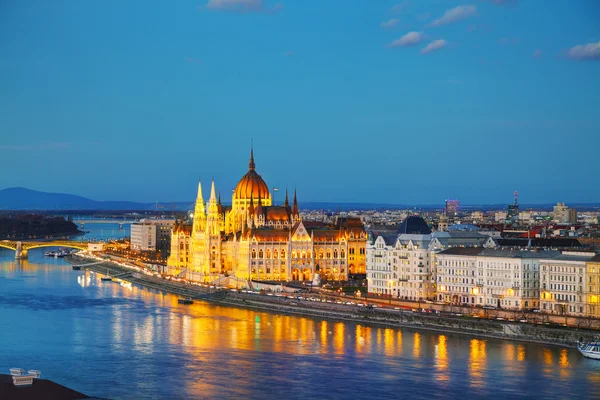Budova parlamentu v Budapešti — Stock fotografie