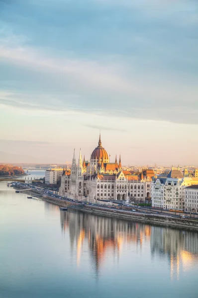 Parlamenti épület Budapesten — Stock Fotó