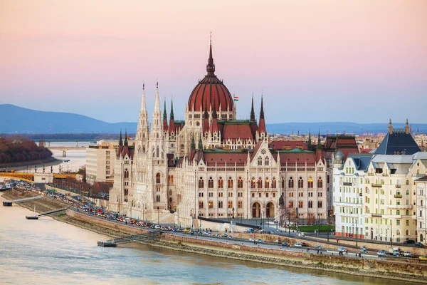 Budova parlamentu v Budapešti — Stock fotografie