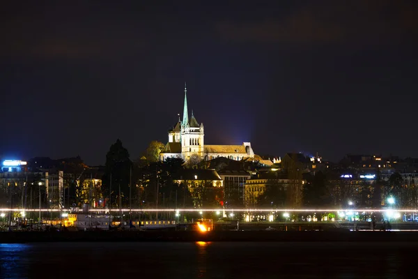 Genève stadsbilden på natten — Stockfoto
