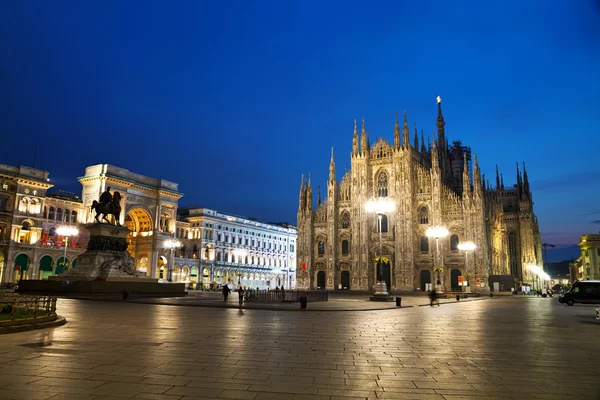 Catedral del Duomo en Milán, Italia — Foto de Stock