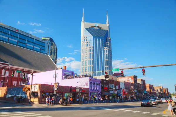 Downtown Nashville com as pessoas — Fotografia de Stock