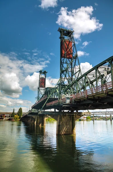 Weißdorn-Zugbrücke — Stockfoto