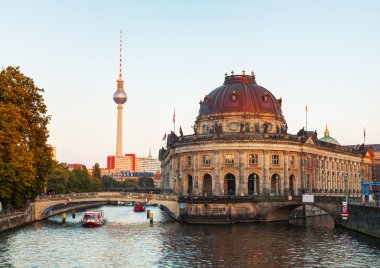 Berlin cityscape akşamları erken