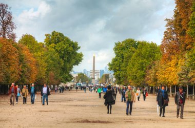 Place de la Concorde ile Luxor Dikilitaş