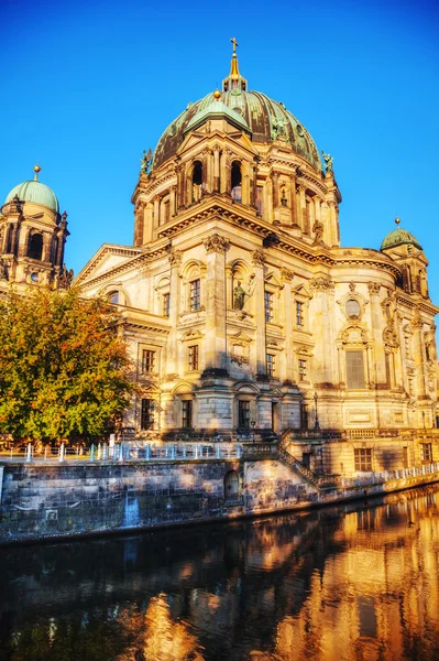 Cattedrale di Berliner Dom al mattino — Foto Stock