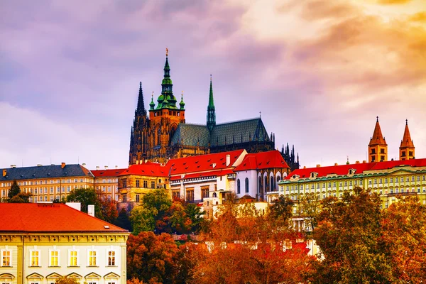 Het kasteel van Praag close-up — Stockfoto