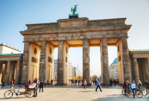 Brandenburg gate en Berlín, Alemania — Foto de Stock