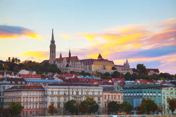 St Matthias kilise ile eski Budapeşte